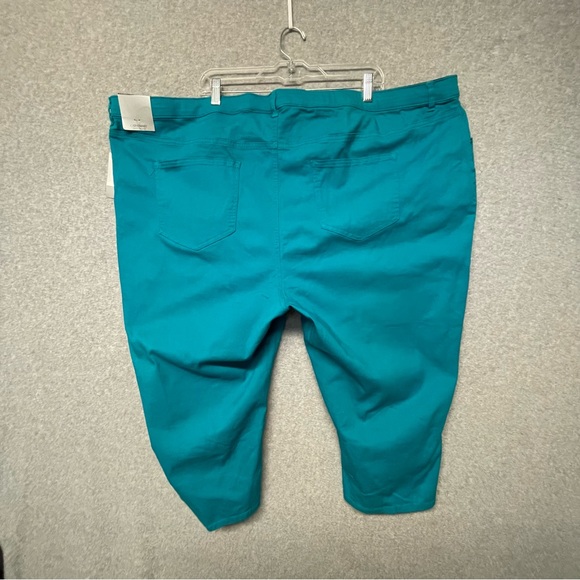 New With Tags Catherine's 34W Capri Pants Teal Blue Pockets Stretch Waist - Picture 8 of 11
